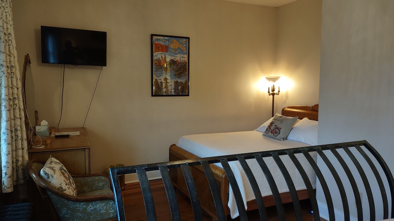 Photo of Bedroom in Connellsville