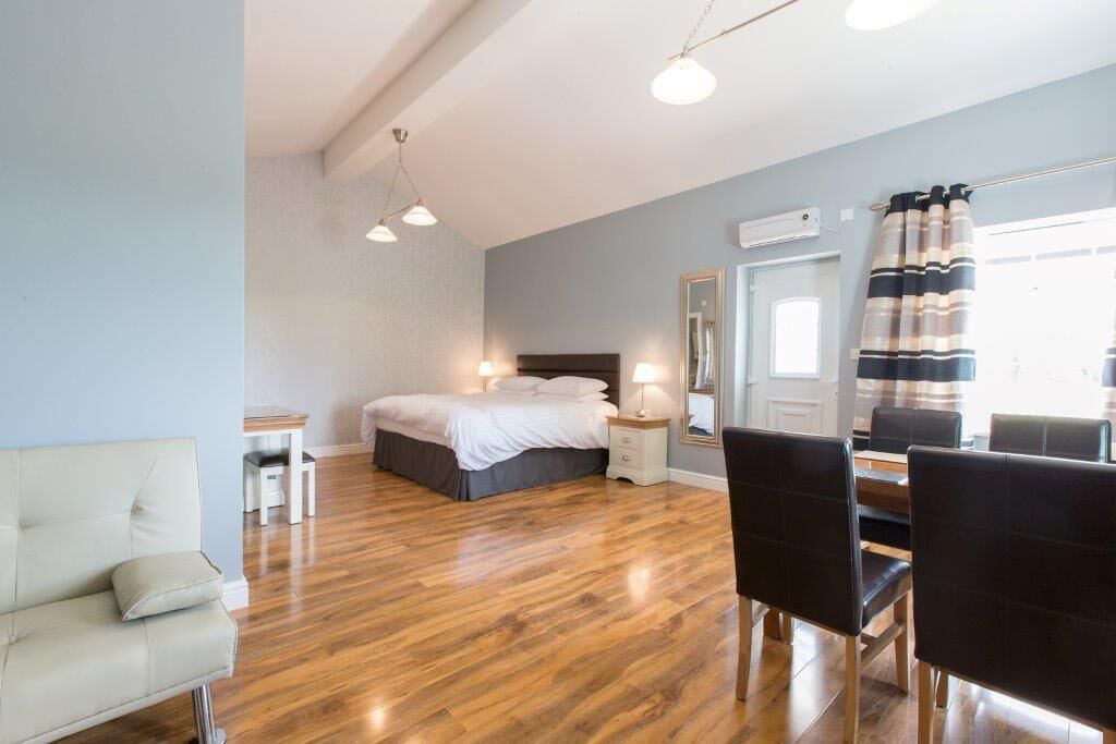 Photo of Others in Chackmore