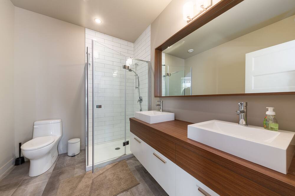 Photo of Bathroom in Petite-Riviere-Saint-Francois