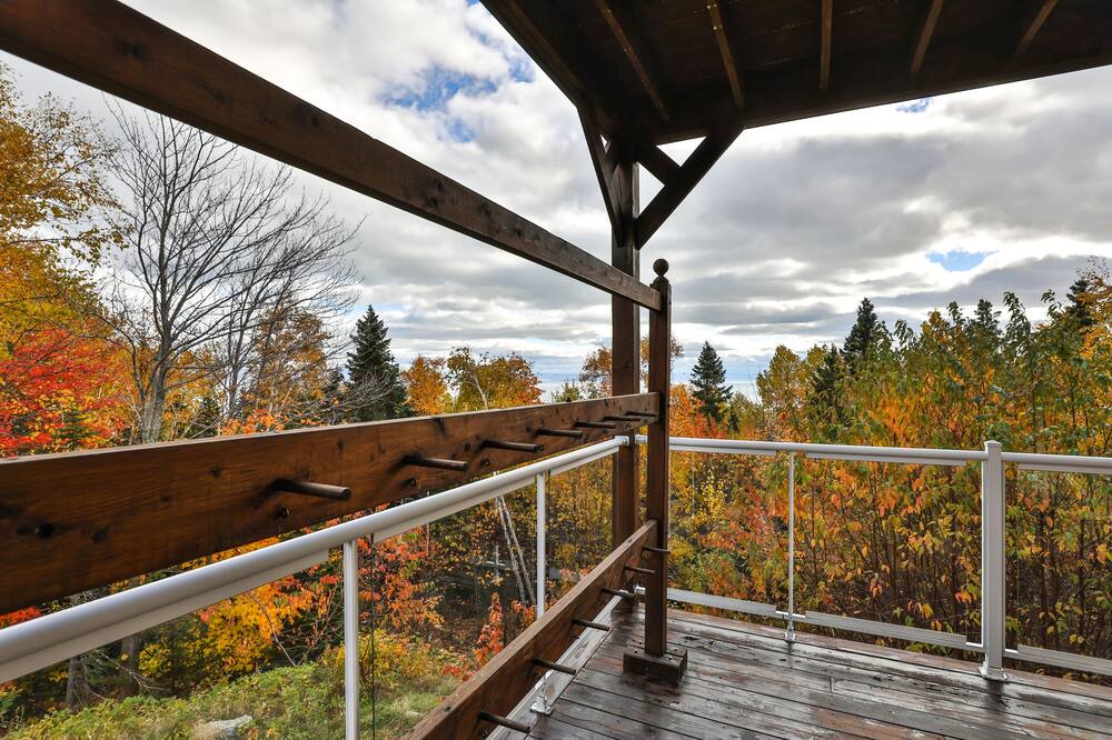 Photo of Patio Balcony in Petite-Riviere-Saint-Francois