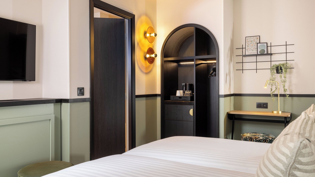 Photo of Bedroom in Sorbonne