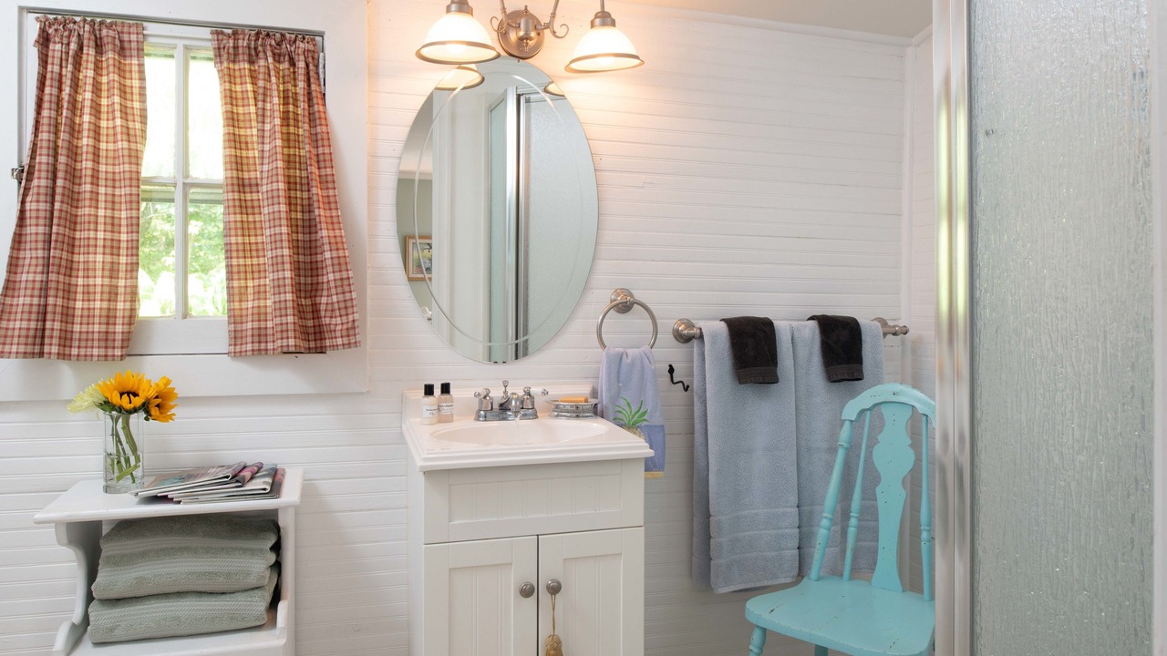Photo of Bathroom in Lovingston