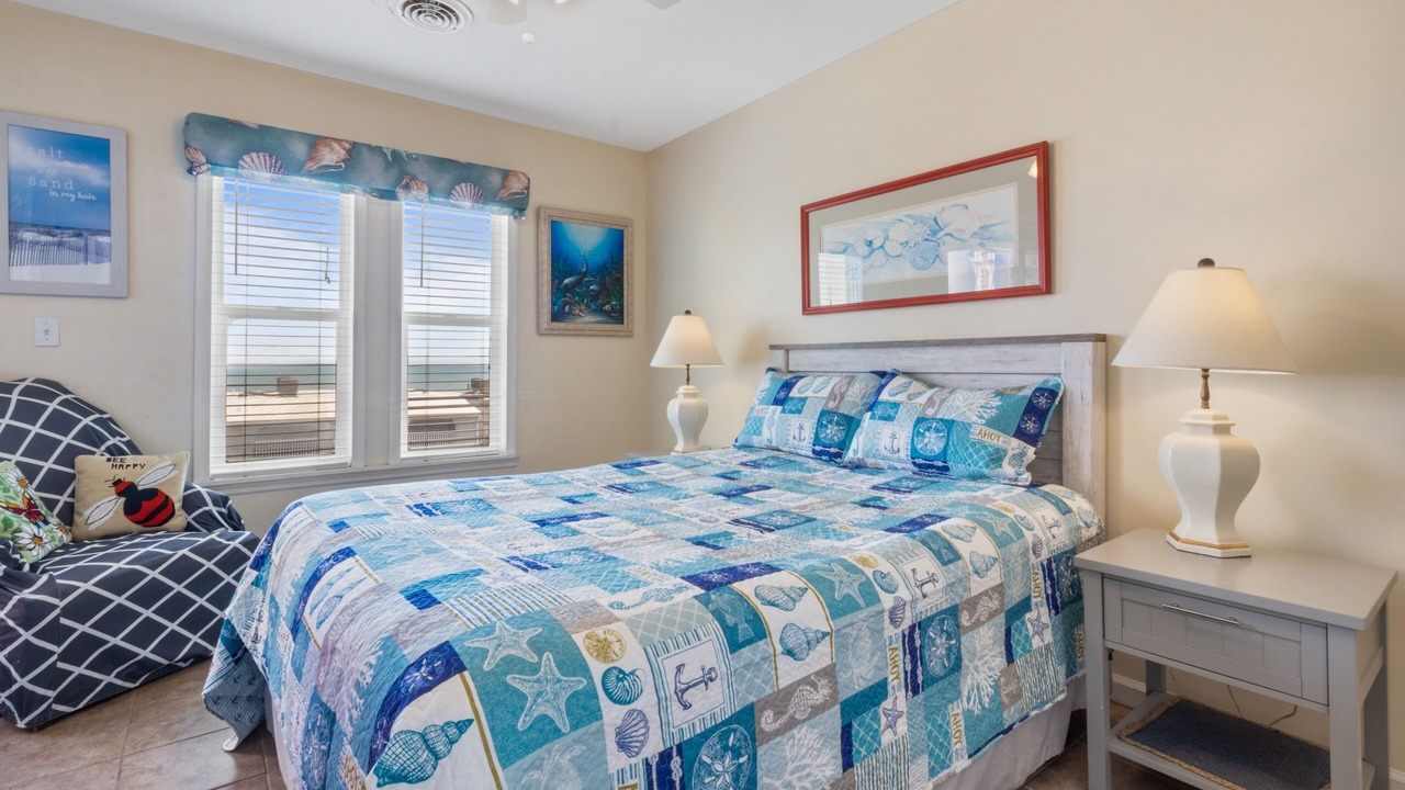Photo of Bedroom in Cherry Grove Beach