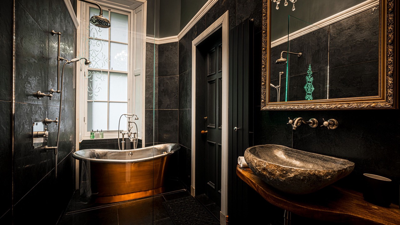 Photo of Bathroom in Kelvinbridge