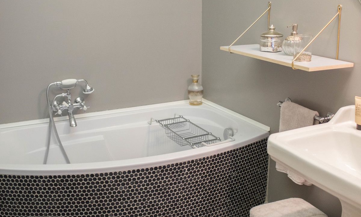 Photo of Bathroom in Centre