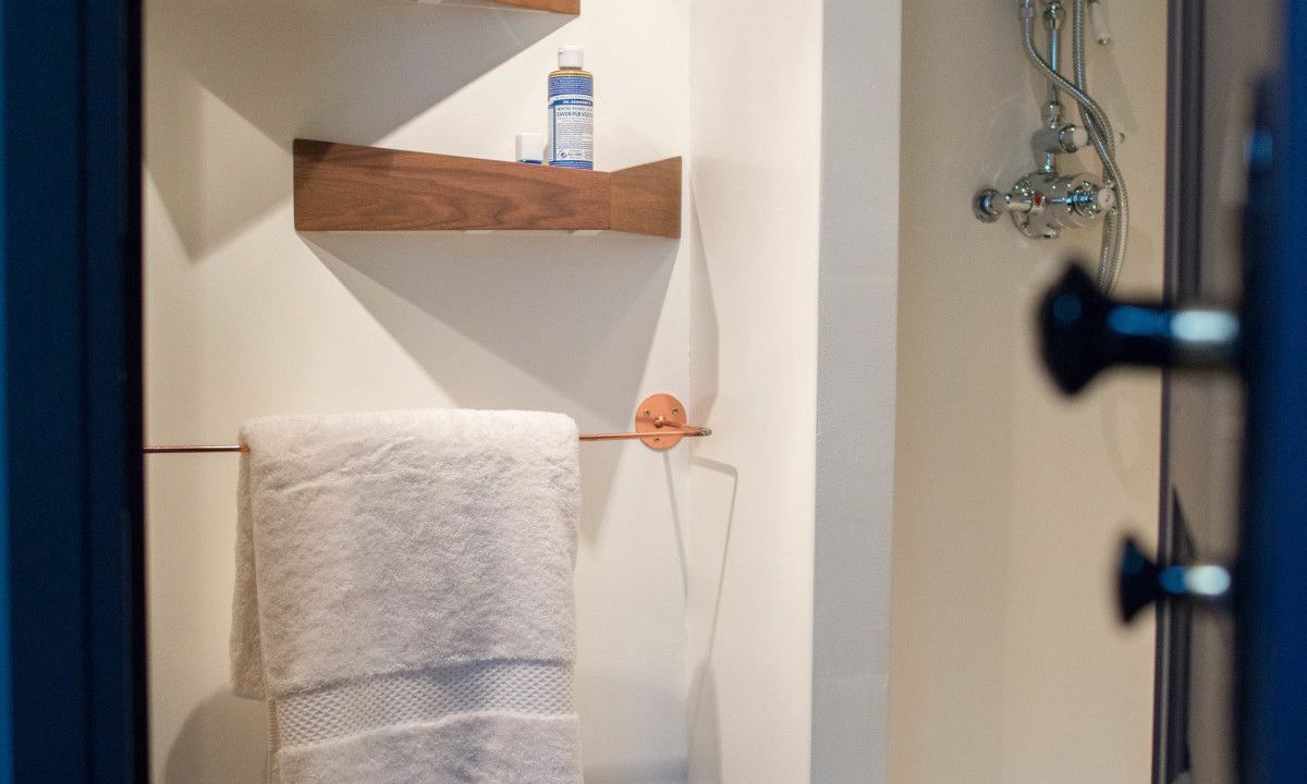 Photo of Bathroom in Centre