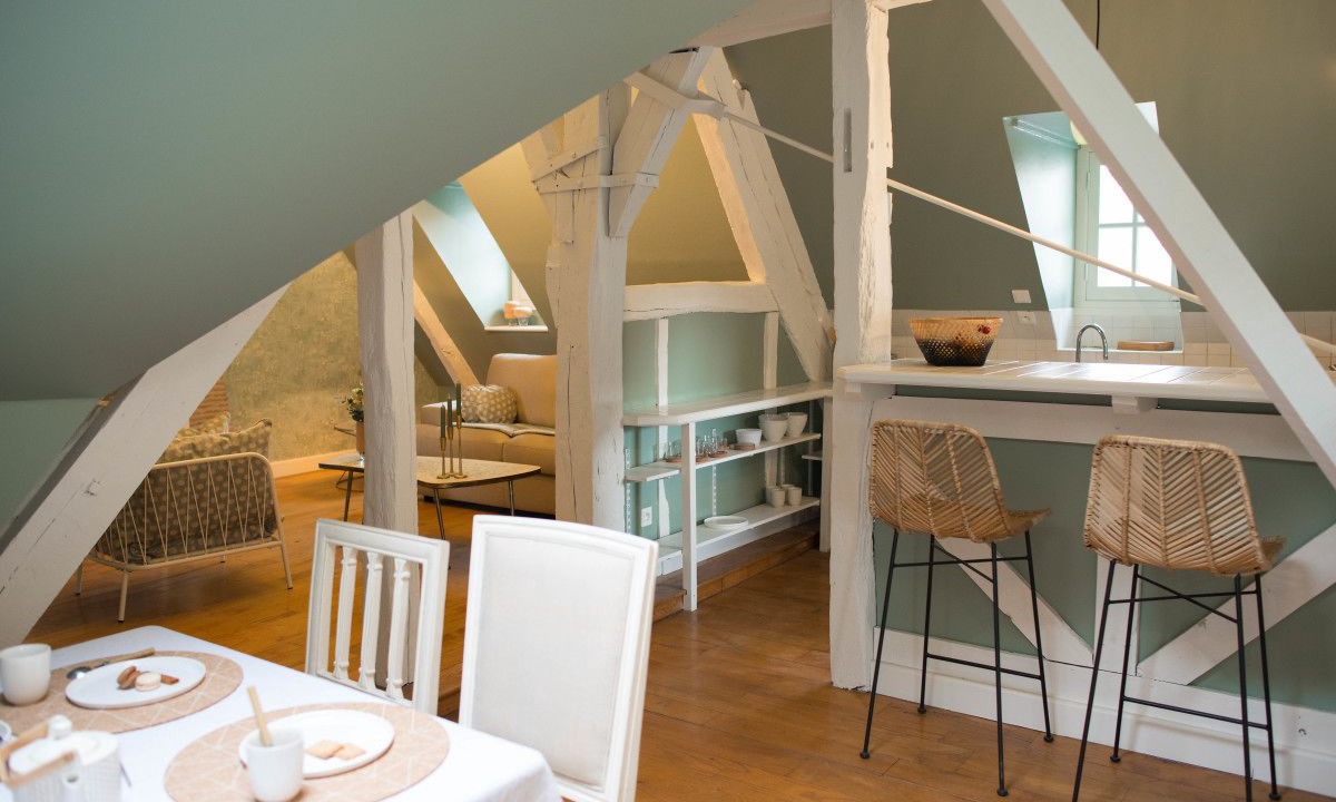 Photo of Others in Centre