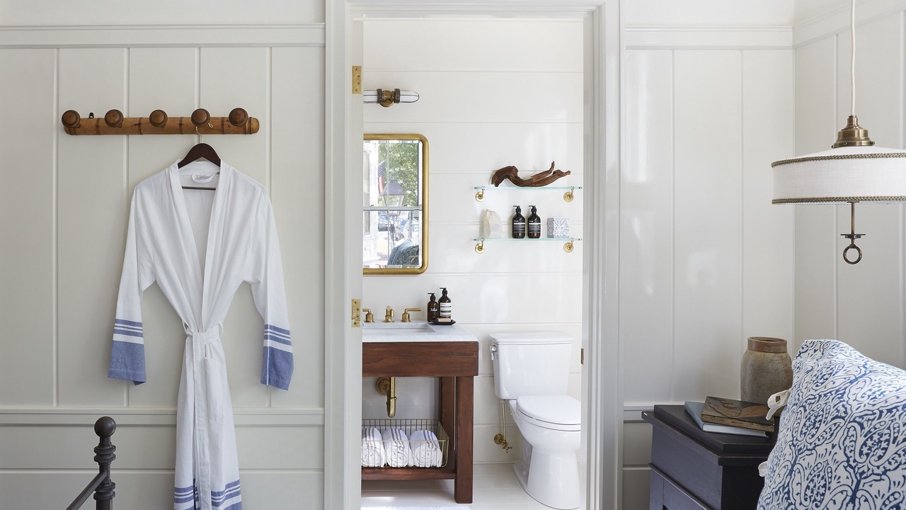 Photo of Others in Nantucket Town