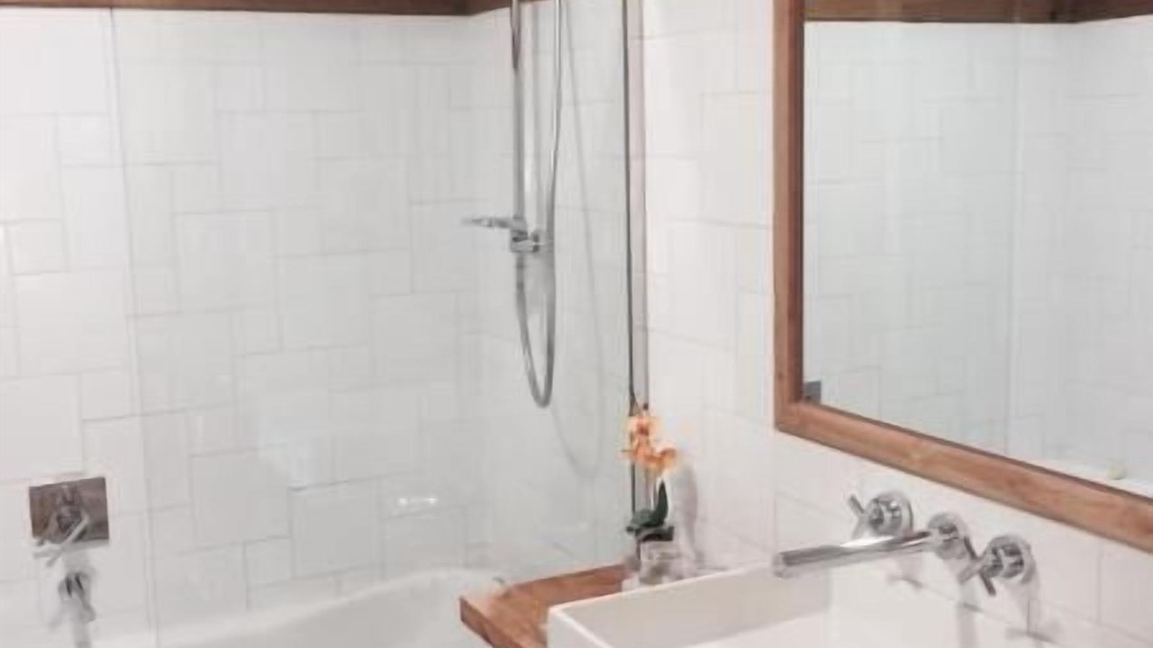 Photo of Bathroom in Arce