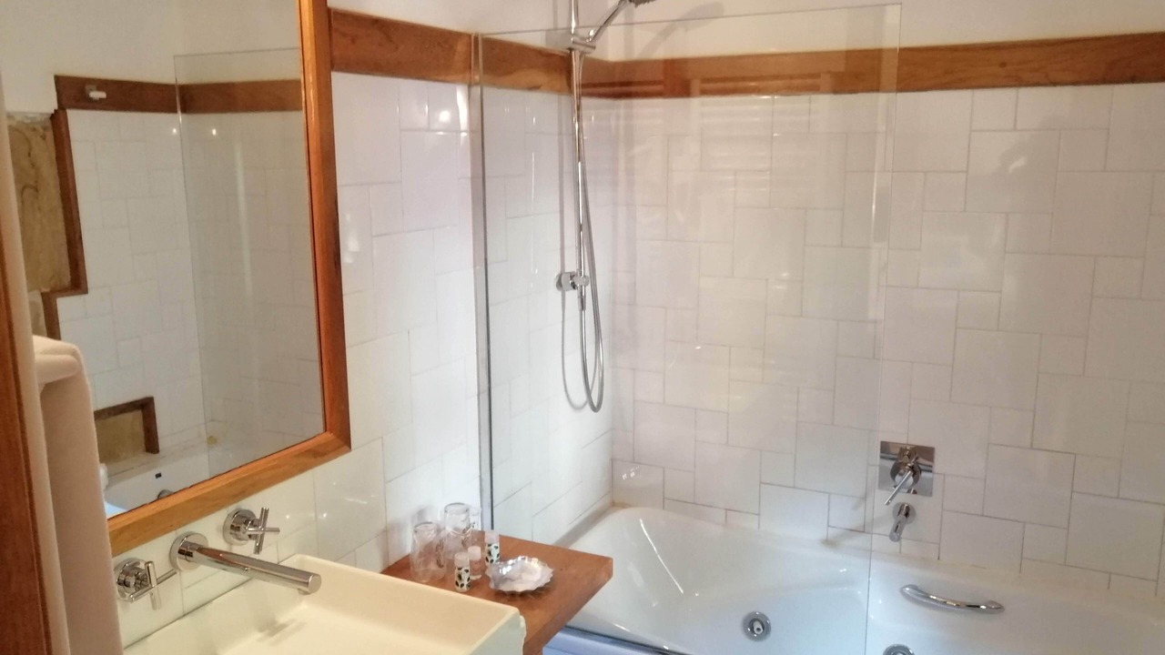 Photo of Bathroom in Arce