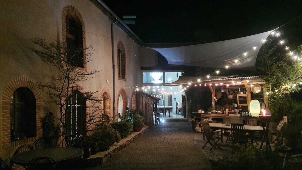 Photo of Buildings in Pierry