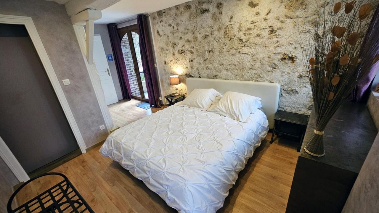 Photo of Bathroom in Pierry