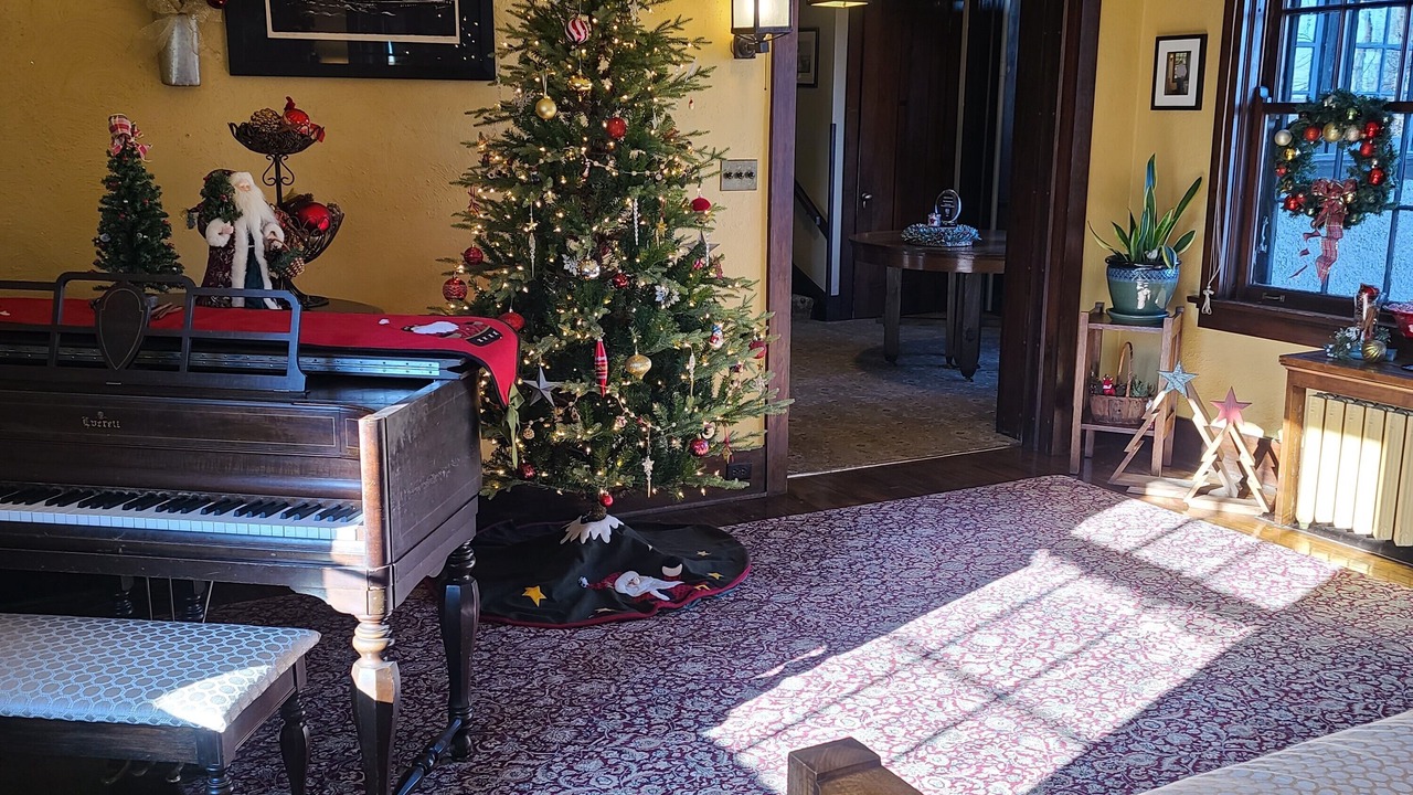 Photo of Bedroom in Dubuque