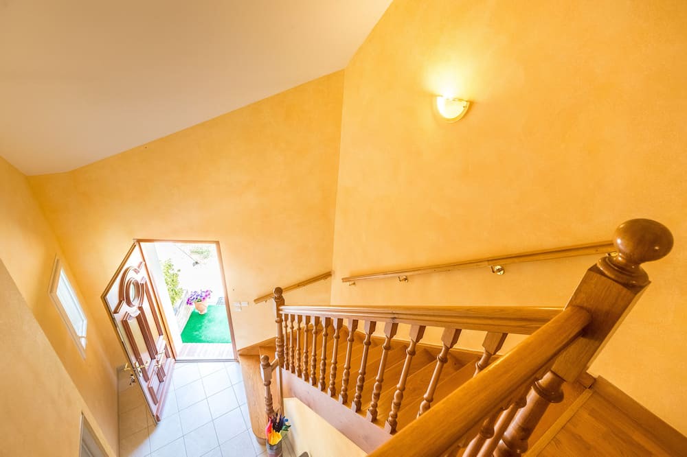 Photo of Others in Gandelain