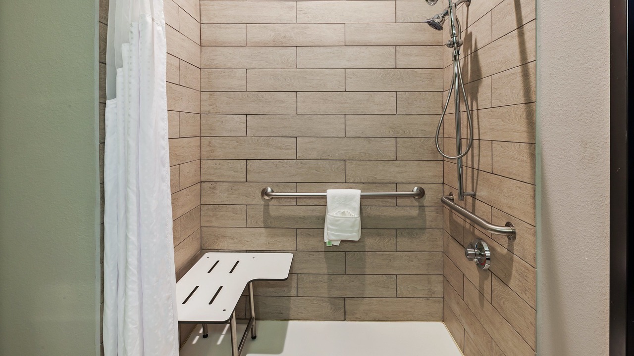 Photo of Bathroom in Perryton