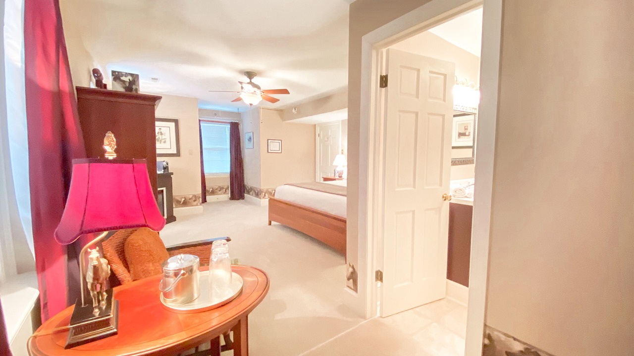 Photo of Livingroom in Lexington