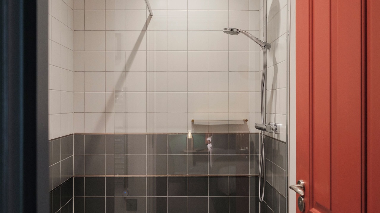 Photo of Bathroom in Southampton City Centre