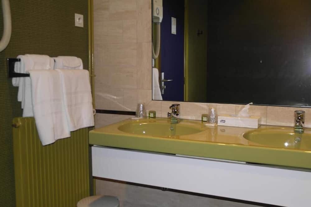 Photo of Bathroom in Le Coteau