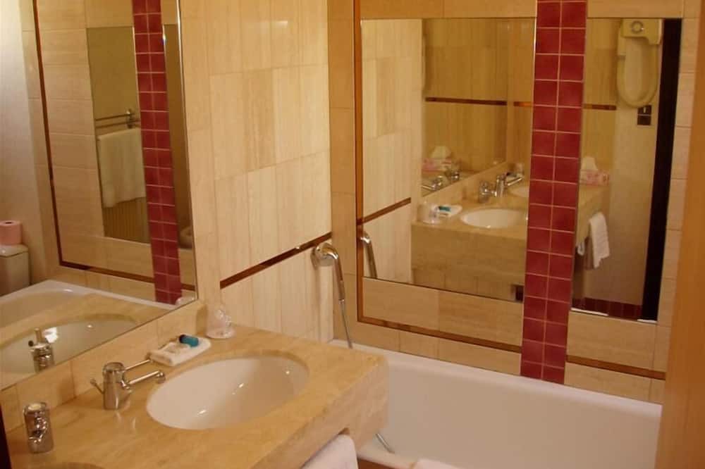 Photo of Bathroom in Le Coteau