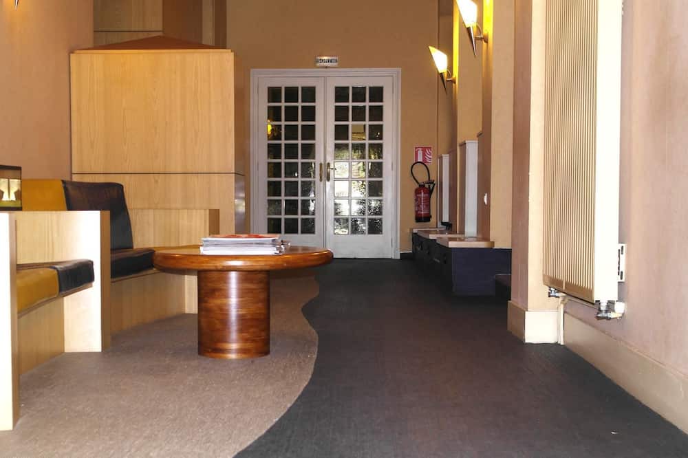 Photo of Others in Le Coteau