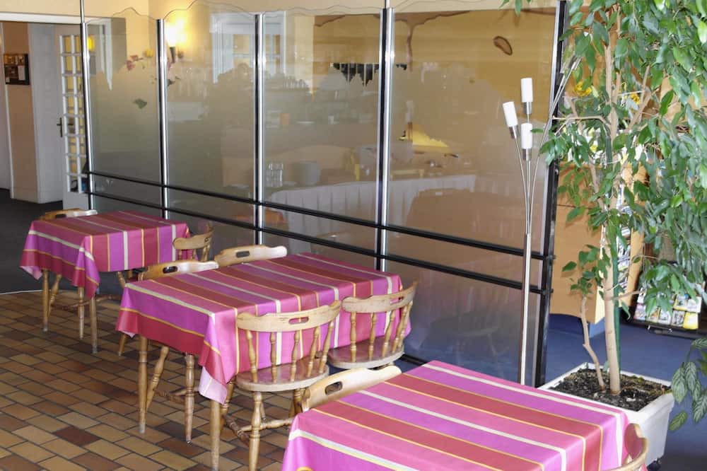 Photo of Others in Le Coteau