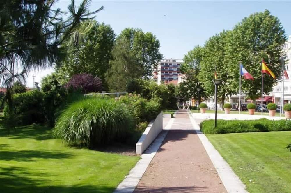 Photo of Outdoor in Le Coteau