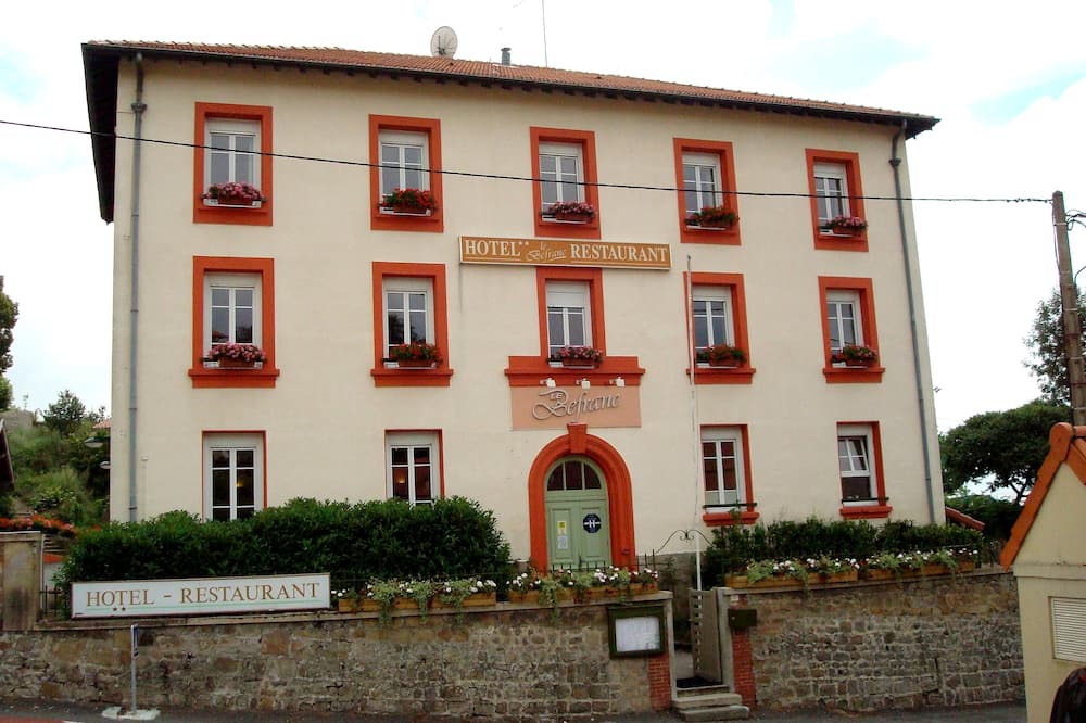 Photo of Outdoor in Saint-Bonnet-le-Chateau