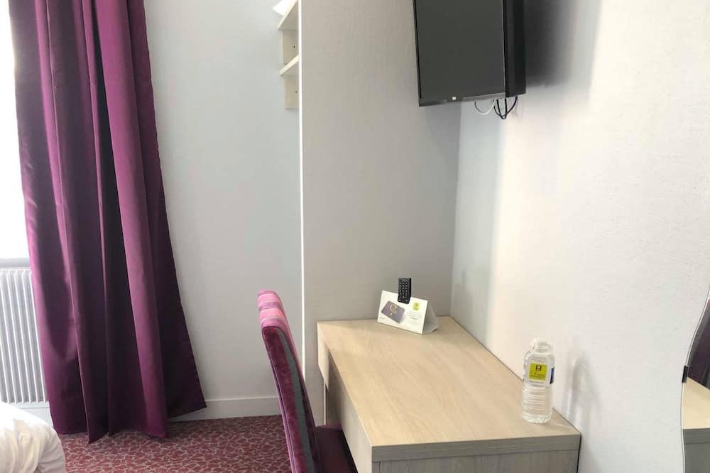 Photo of Bedroom in Saint-Bonnet-le-Chateau