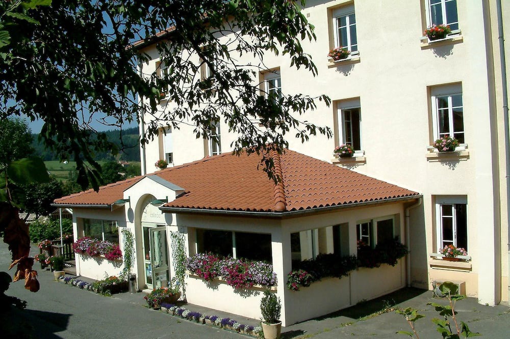 Photo of Outdoor in Saint-Bonnet-le-Chateau