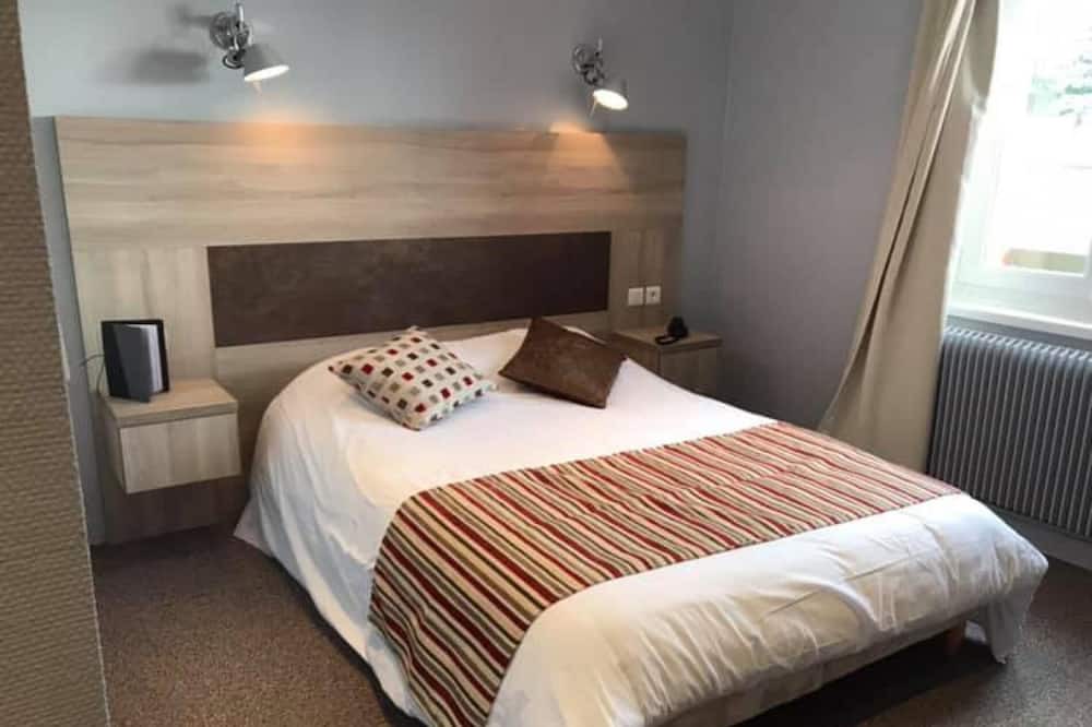 Photo of Bedroom in Saint-Bonnet-le-Chateau