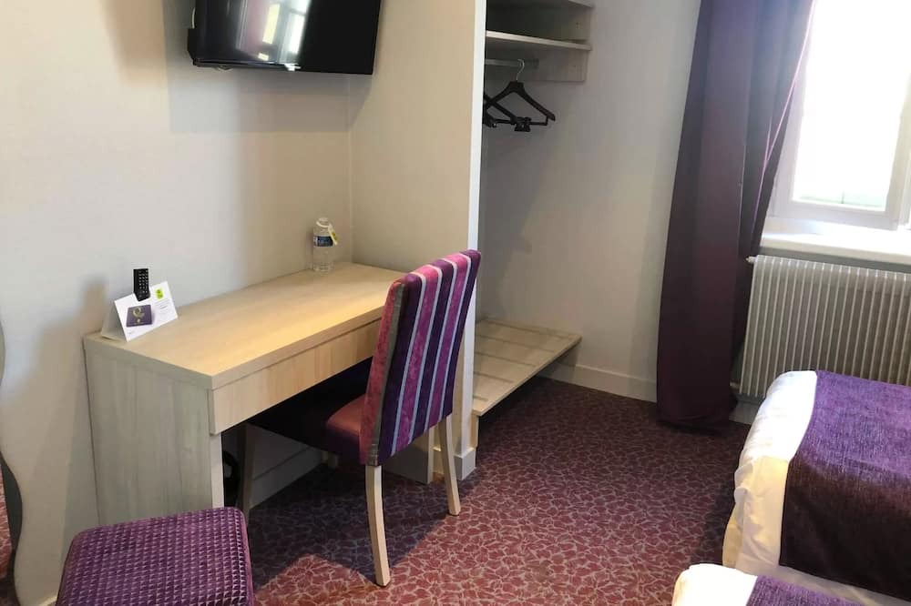 Photo of Bedroom in Saint-Bonnet-le-Chateau