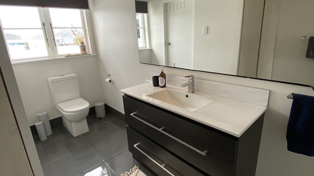 Photo of Bathroom in Whangamata