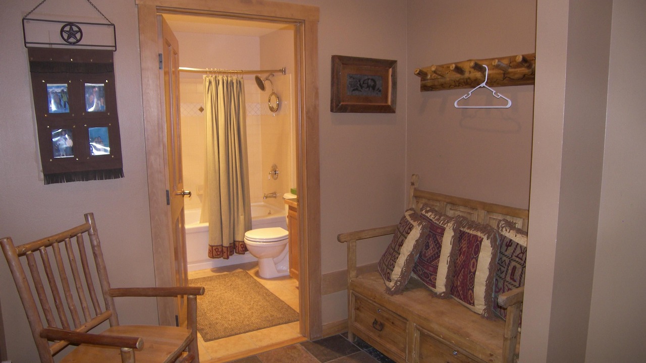 Photo of Bathroom in River Run