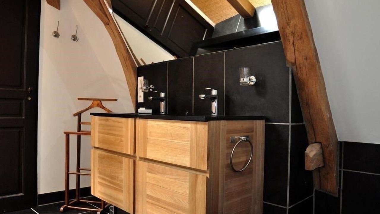 Photo of Bathroom in Cheffes