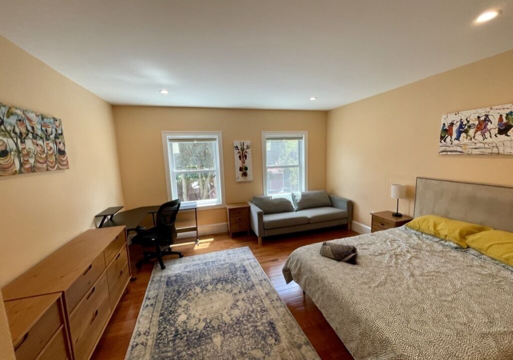 Photo of Others in Inman Square