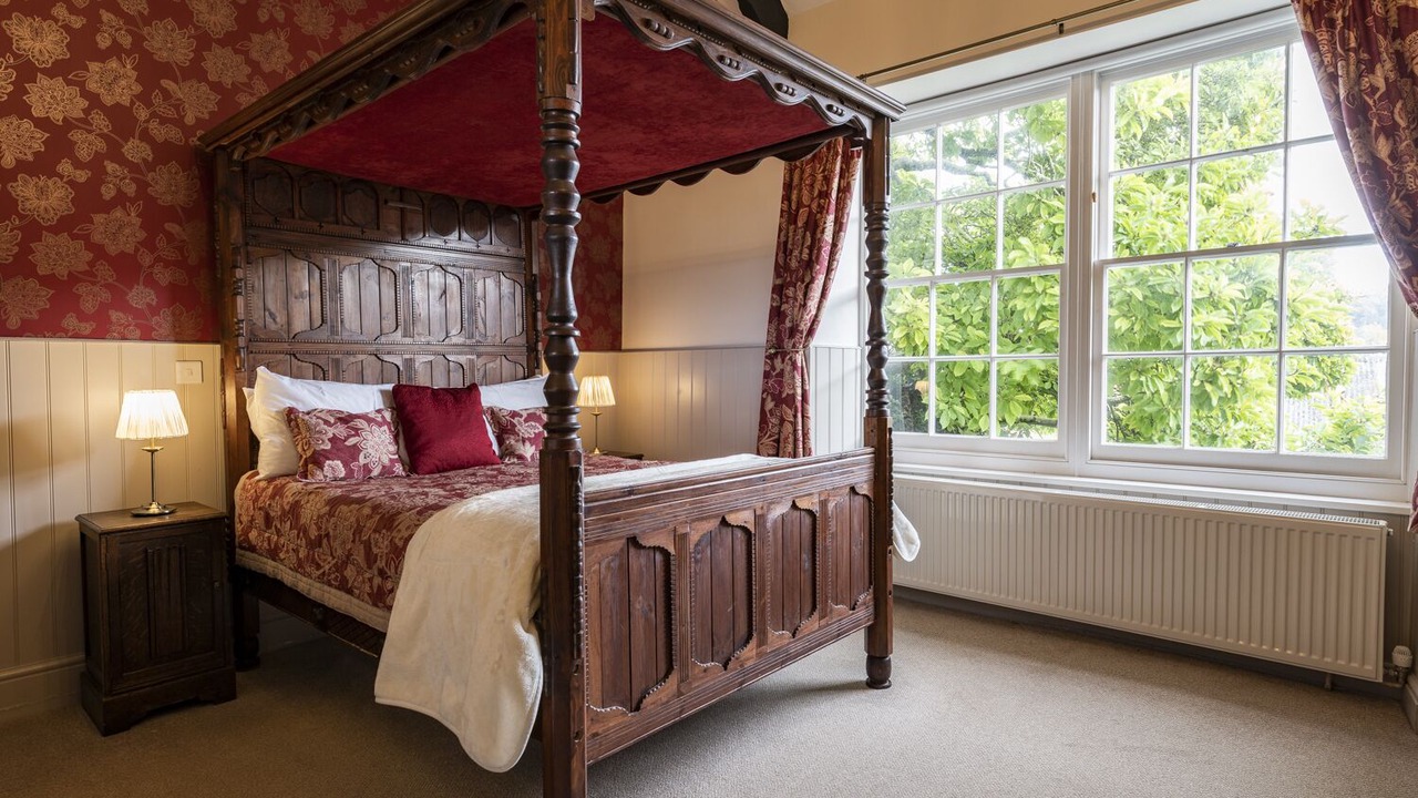 Photo of Bedroom in Ozleworth