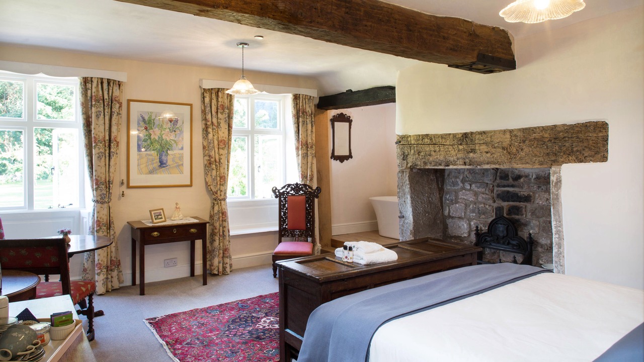 Photo of Others in Walford