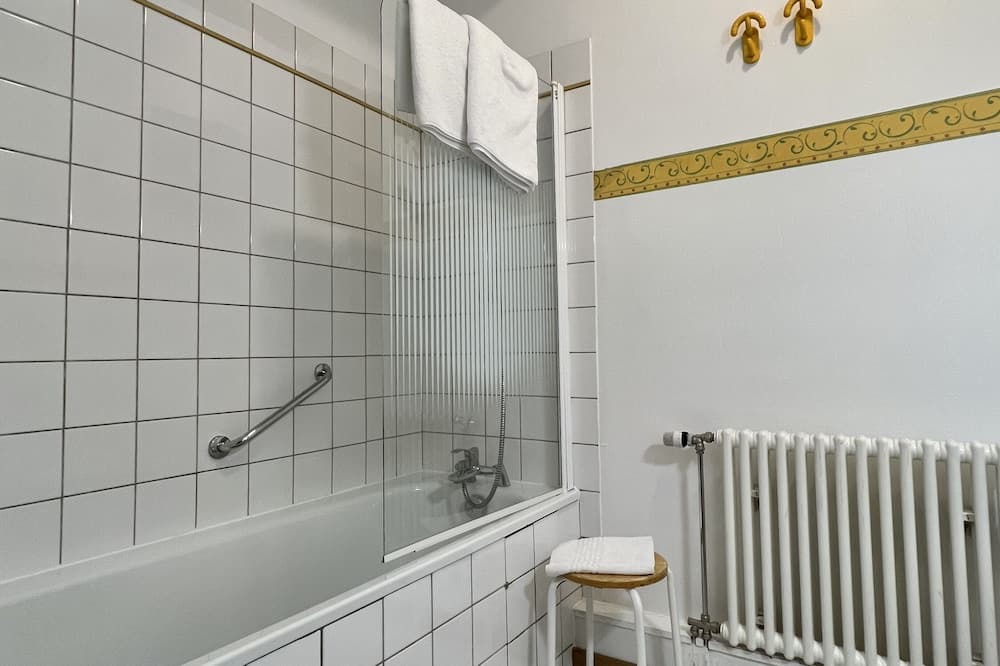 Photo of Bathroom in Travexin