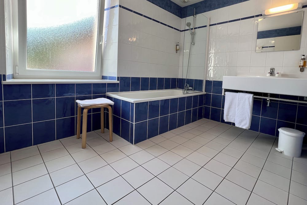 Photo of Bathroom in Travexin