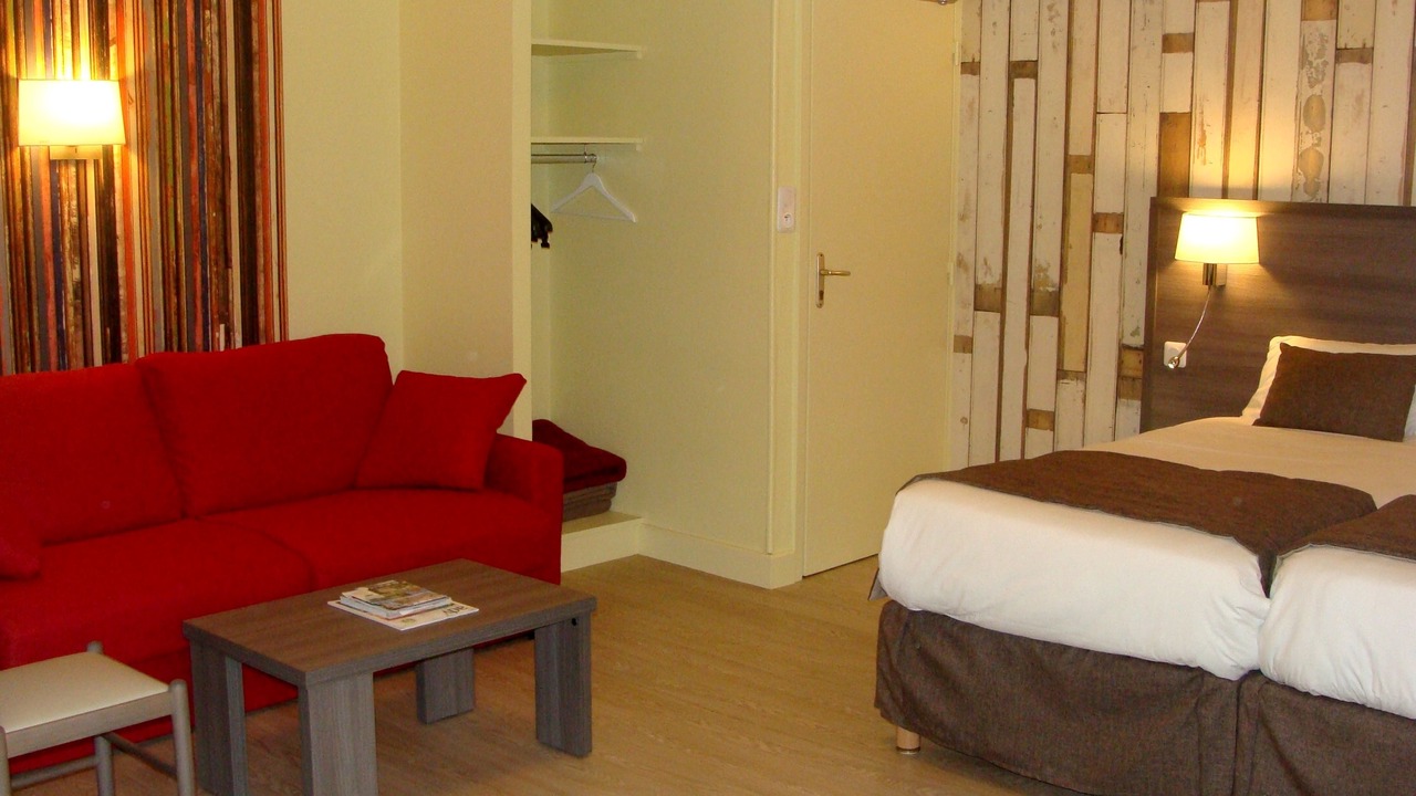 Photo of Bedroom in Le Mele-sur-Sarthe