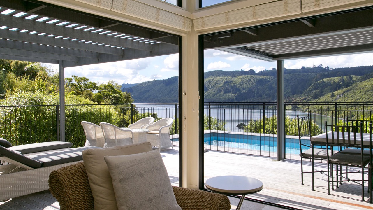 Photo of Livingroom in Acacia Bay