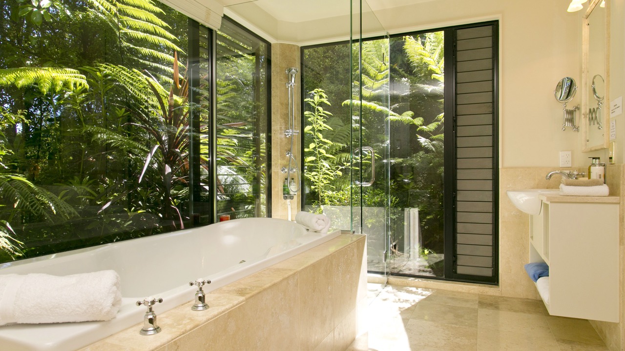 Photo of Bathroom in Acacia Bay