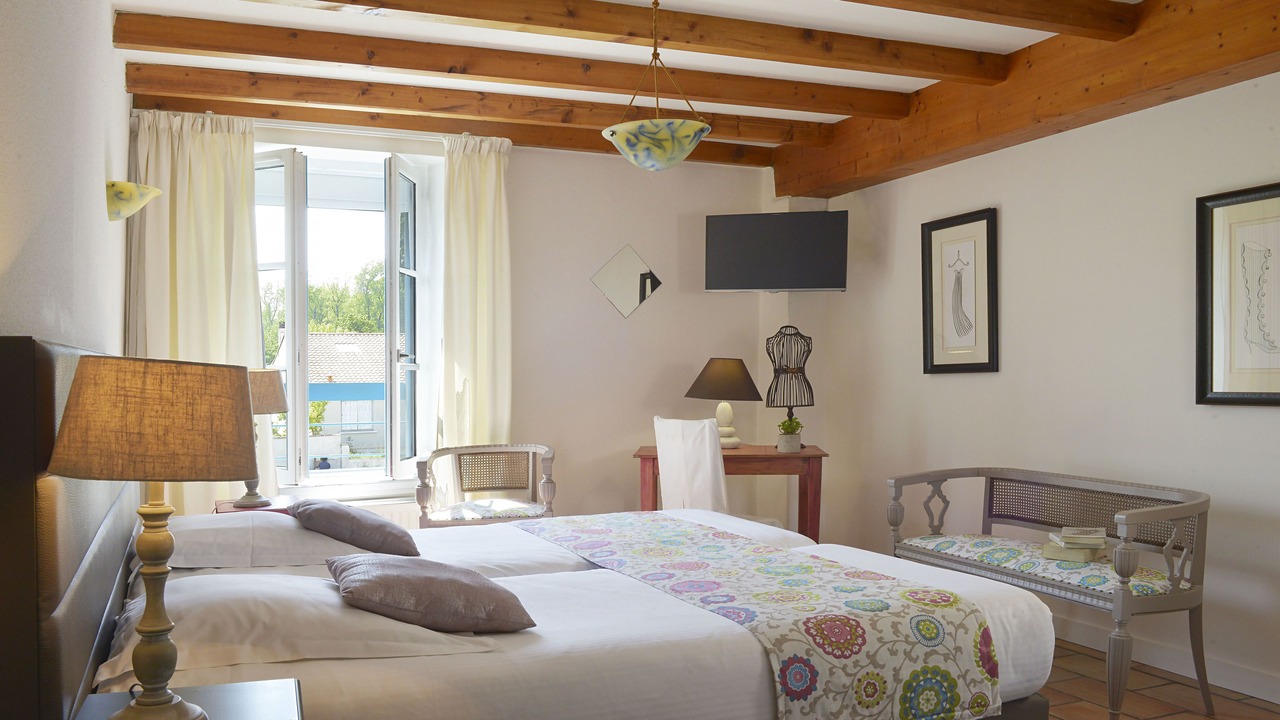 Photo of Bedroom in Coulon