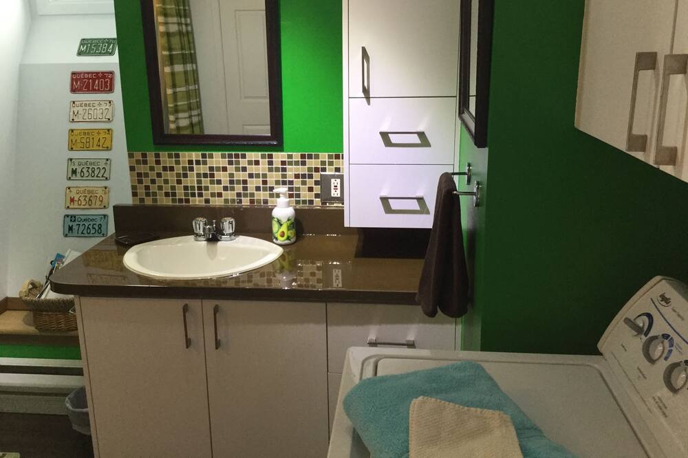 Photo of Bathroom in Victoriaville