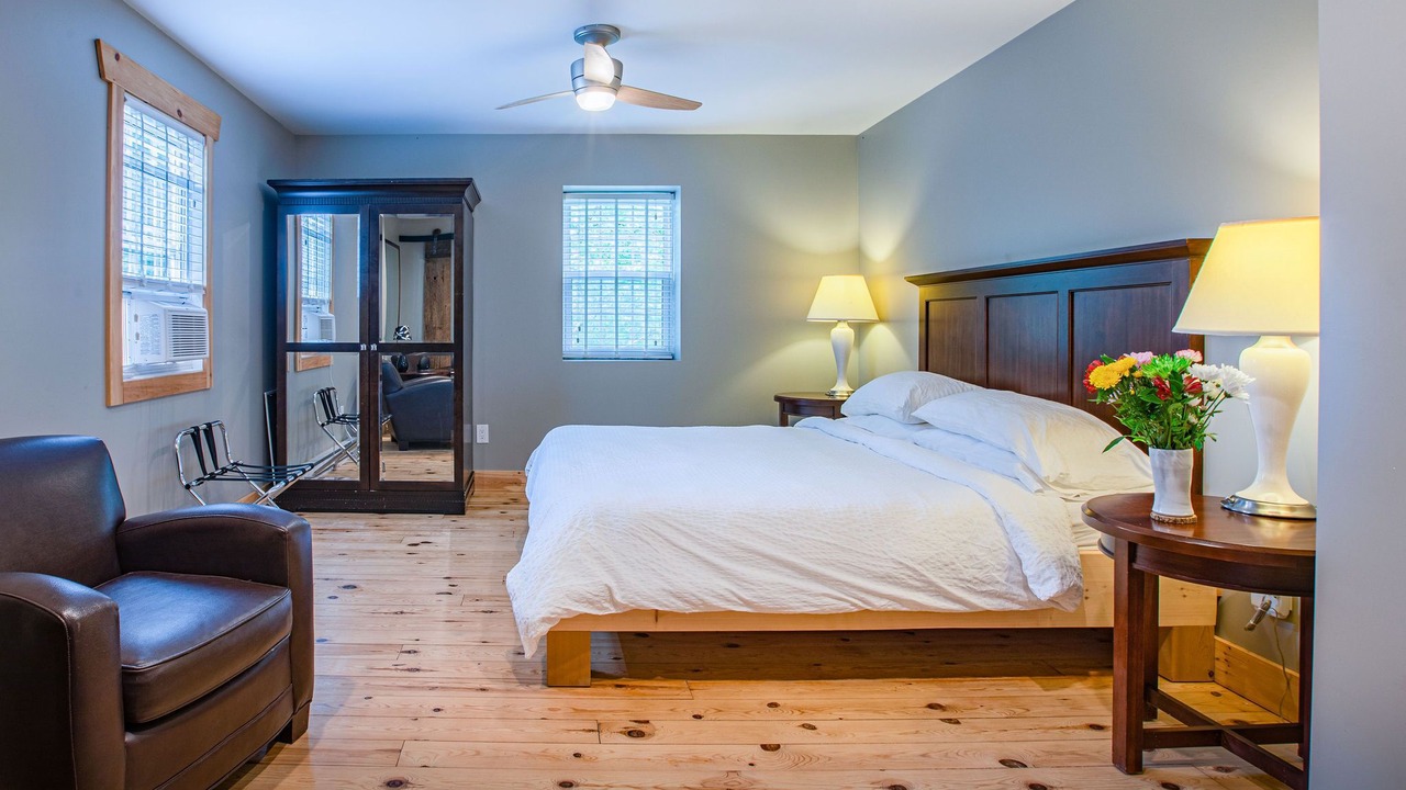 Photo of Bedroom in Parry Sound