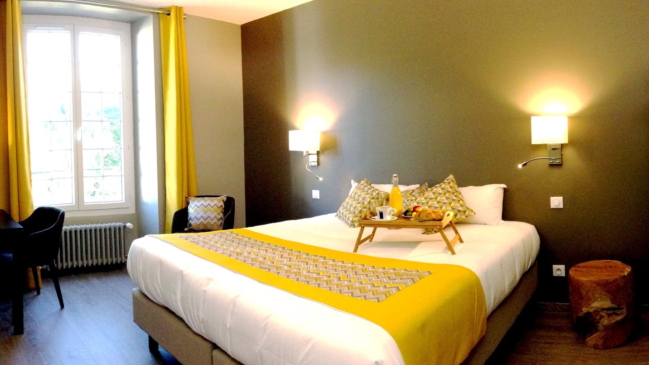 Photo of Bedroom in Thiron-Gardais