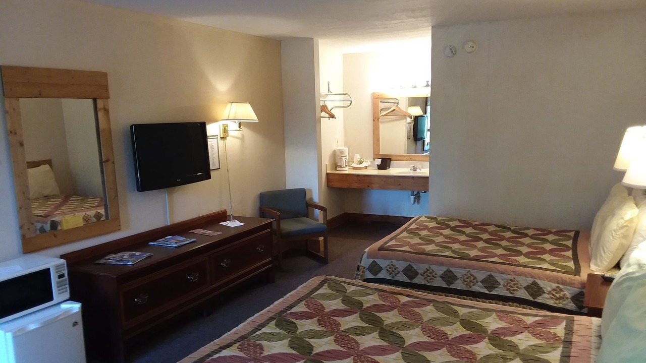 Photo of Bedroom in Hayesville