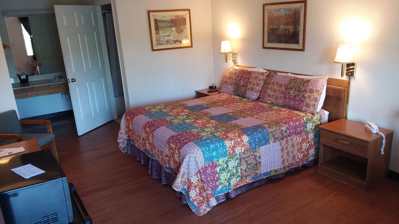 Photo of Bedroom in Hayesville