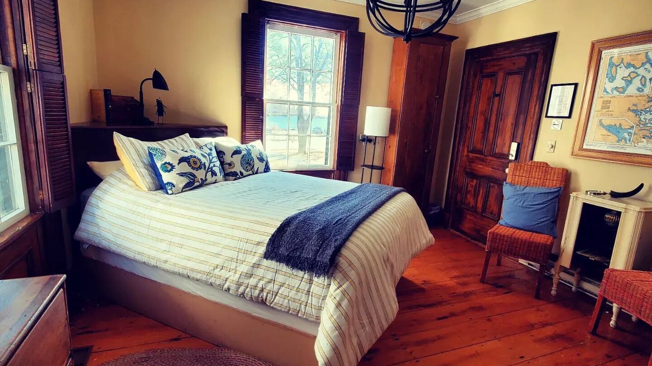 Photo of Bedroom in Mahone Bay