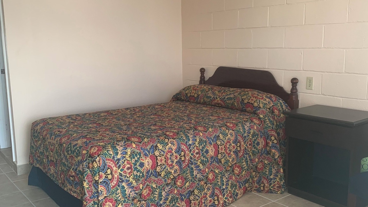 Photo of Bedroom in Western Division
